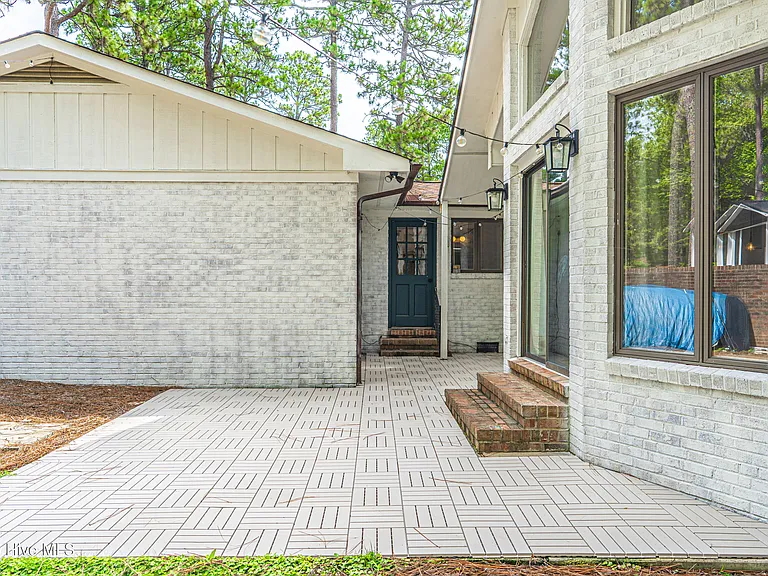 2 Sassafras Ln — Photo 49
