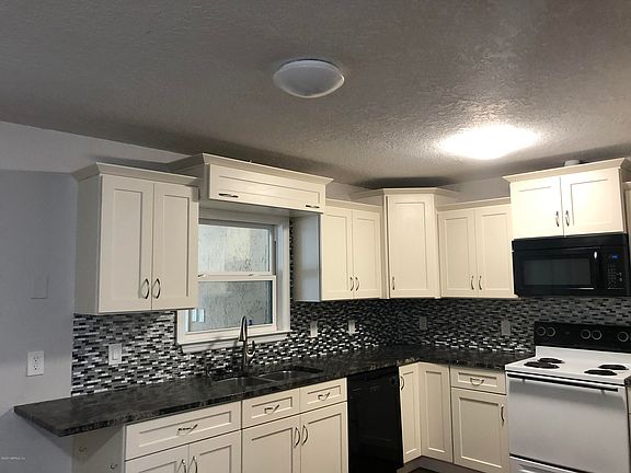 2nd image of 6118 Tuscony Cir