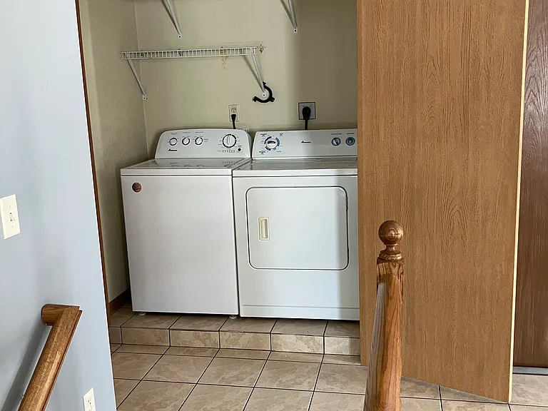 5824 Townhouse Dr — Photo 7