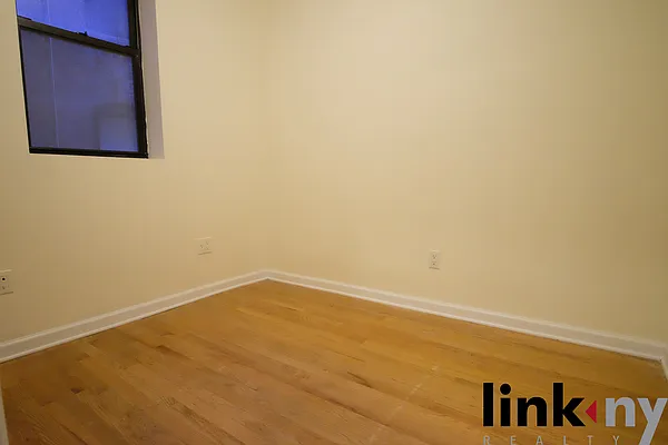 Rented by Link NY Realty | media 19