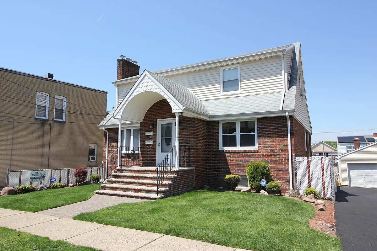 Building Photo - 87 Malcolm Ave #1