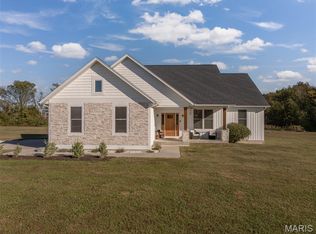 30928 Bonnie Bell Dr, Warrenton, MO 63383