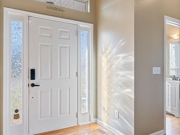 5th image of 608 McGeachy Ln