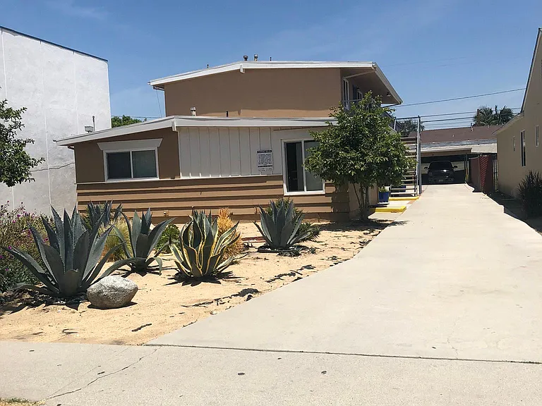 11821 Orange St — Photo 11