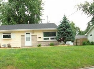 2013 Ramsey Dr, Decatur, IL 62526