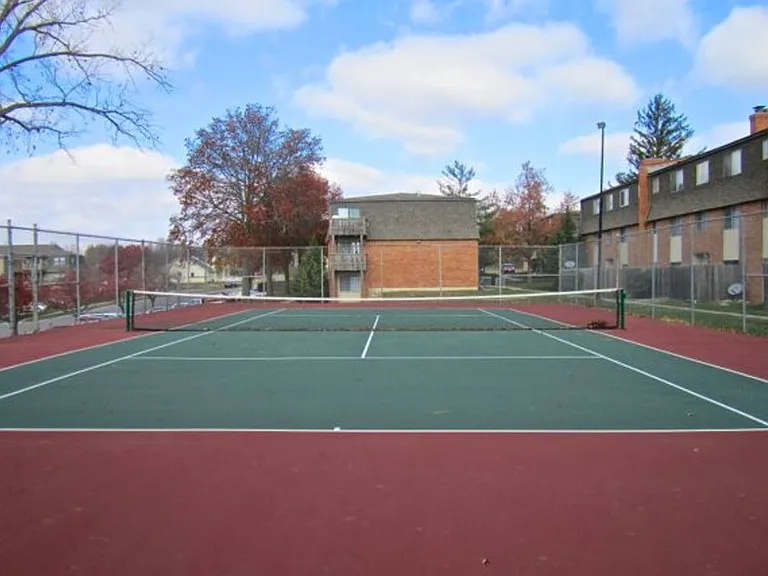 Gladstone Meadows — Photo 11