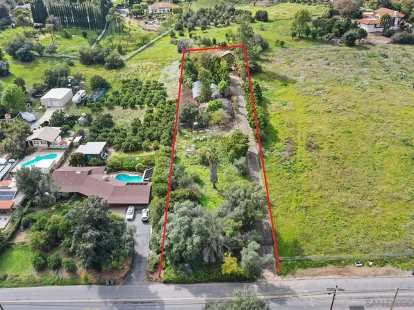 818 Hamilton Ln, Fallbrook, CA 92028