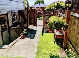 6542 37th Ave SW #B, Seattle, WA 98126