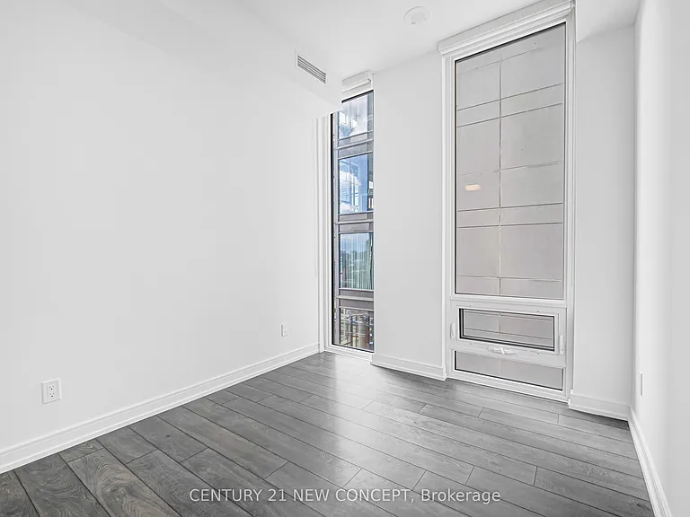 28 Wellesley St E #1902 — Photo 20