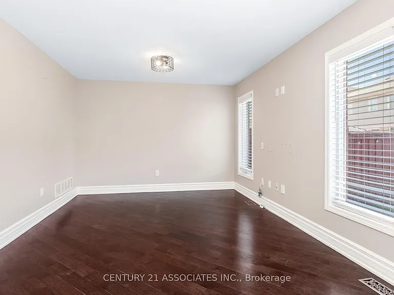 362 Cavanagh Ln — Photo 13