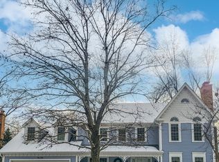 25W735 White Birch Ct, Wheaton, IL