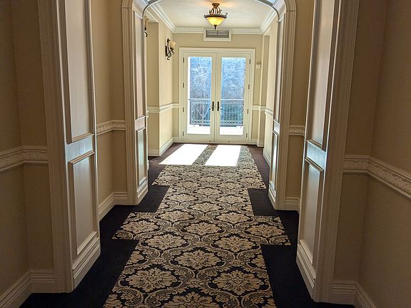 Hallway leading to Condo