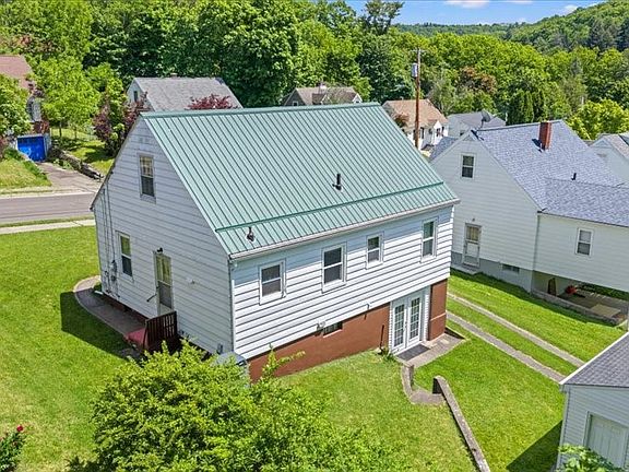 4th image of 4 Spurr Ave