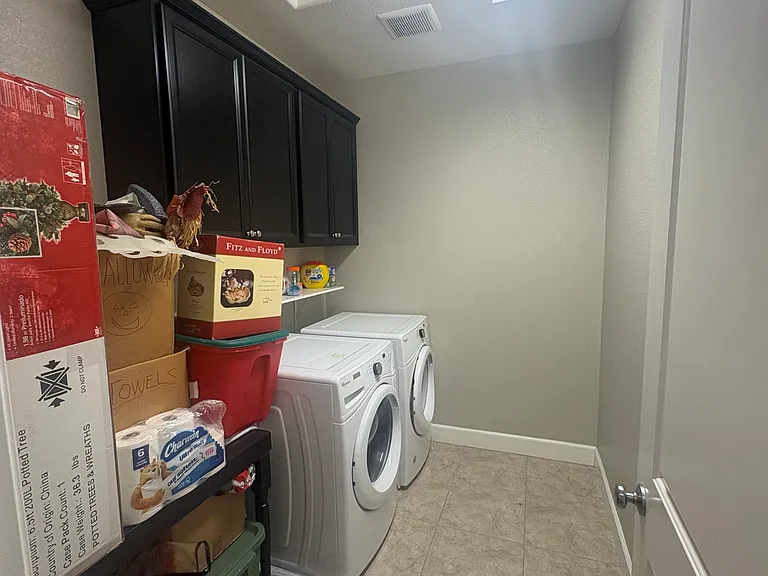 2578 Banks Dr — Photo 25