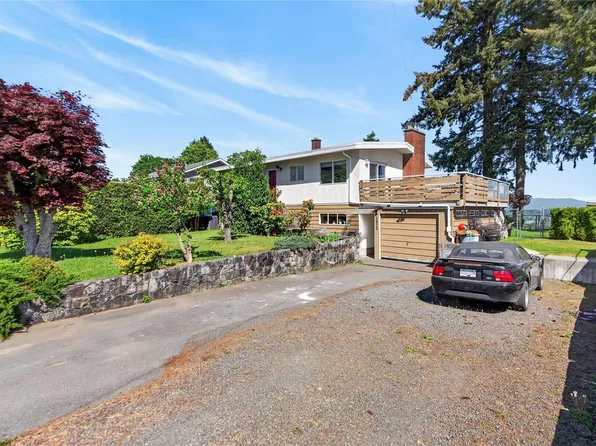 1820 Treelane Rd, Campbell River, BC V9W 4E8