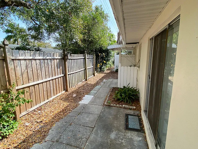 469 Jewel Ct #1 — Photo 12