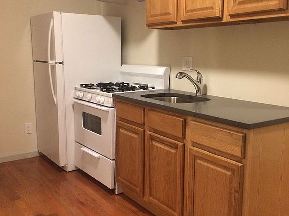 2nd image of 2594 42nd St APT 10