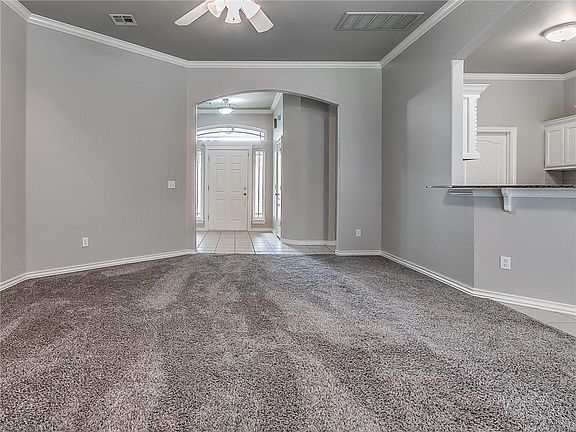 5th image of 809 Dana Dr