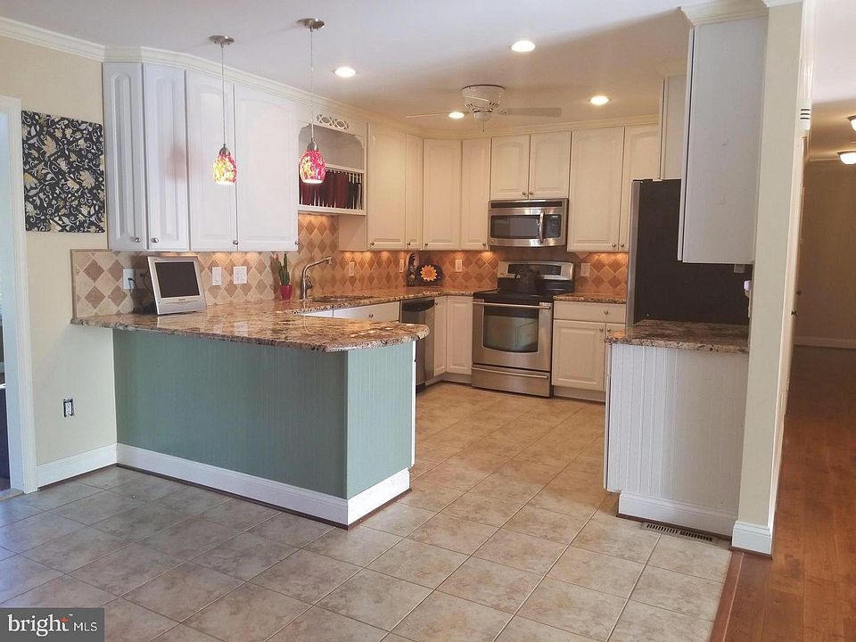 2nd image of 2240 Mount Tabor Rd
