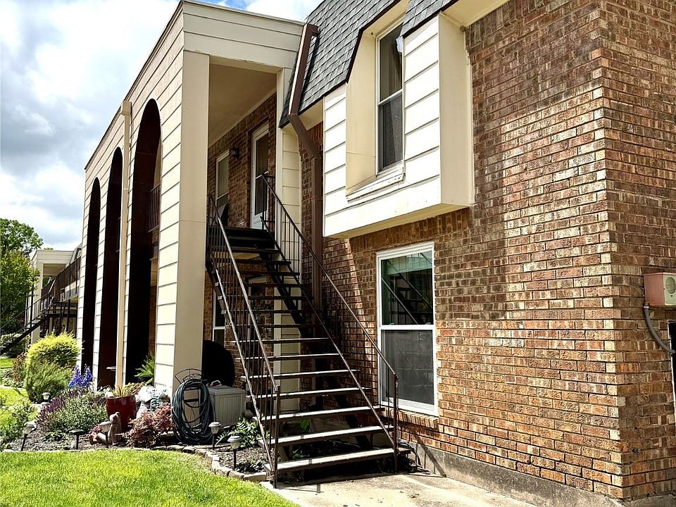 1st image of 4046 Ridglea Country Club Dr APT 1201