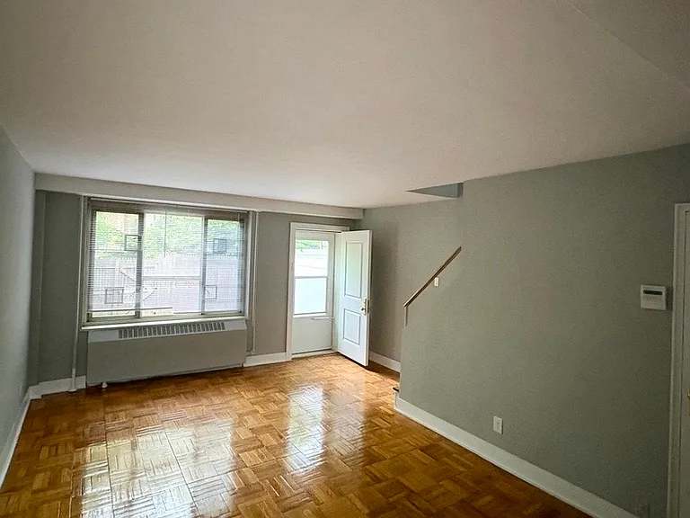 67-10 190th Ln #C — Photo 6