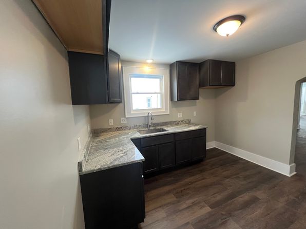 112 Jackson St UNIT 1