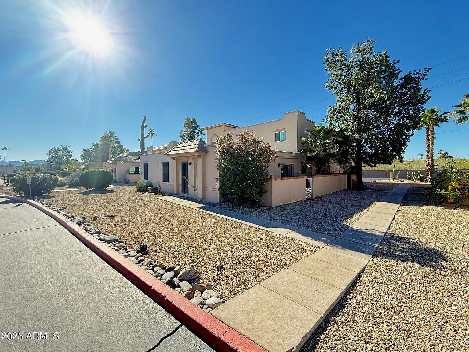 3 bed, 2.0 bath, 1066 sqft, $1,700 — Photo 4