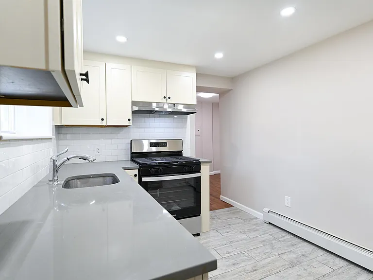 285 Orchard Ter #A2 — Photo 5