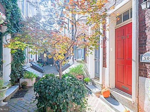 3rd image of 504 S Hancock St #3bb1afe3a