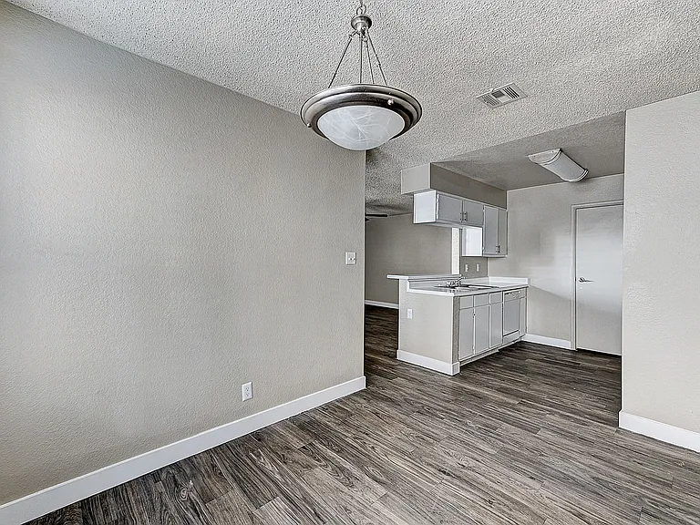 8530 W Sahara Ave14