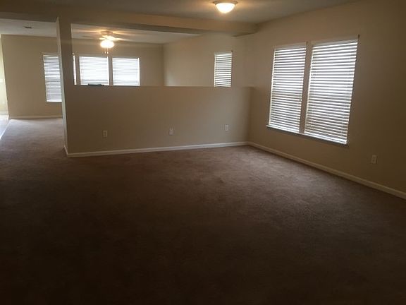 2nd image of 1424 Heather Ct