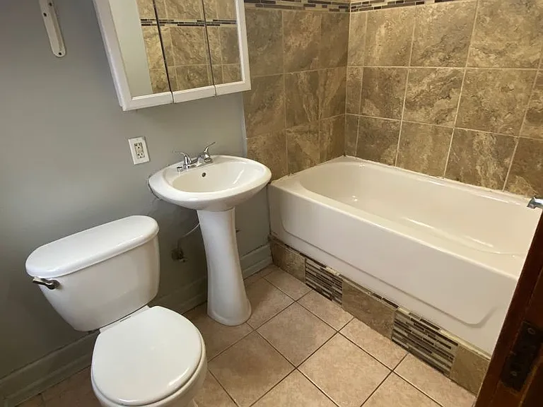 1818 Park Ave — Photo 6