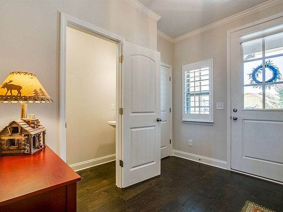 5th image of 2608 Wellesley Square Dr