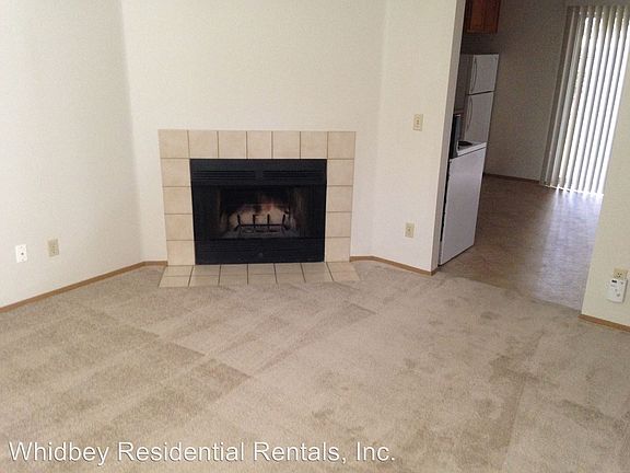3rd image of 5731 200th St SW APT 09