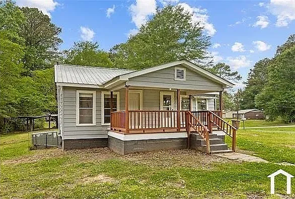 1252 Dogwood Rd — Photo 2