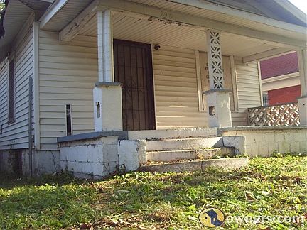 2nd image of 2910 E 21st St