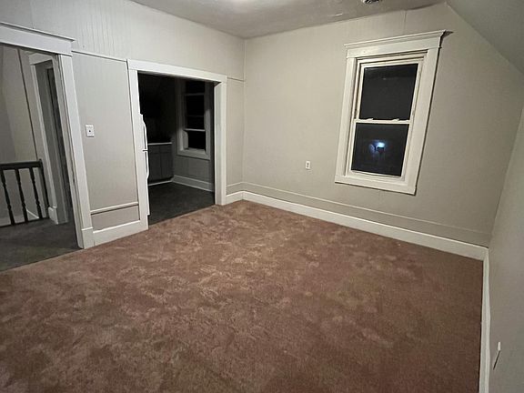 2nd image of 4524 Magoun Ave APT 2F