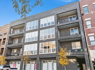 3530 N Lincoln Ave #200, Chicago, IL 60657