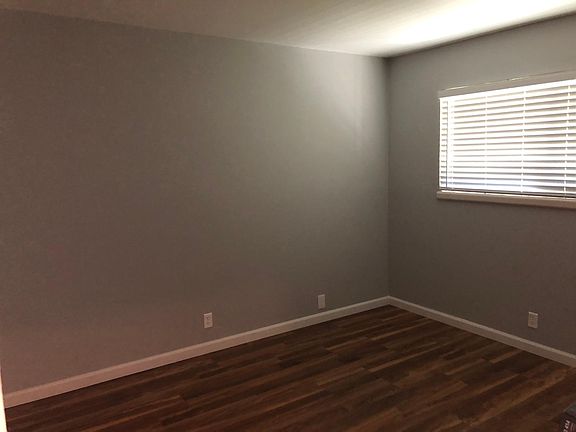 4th image of 202 Andover Dr