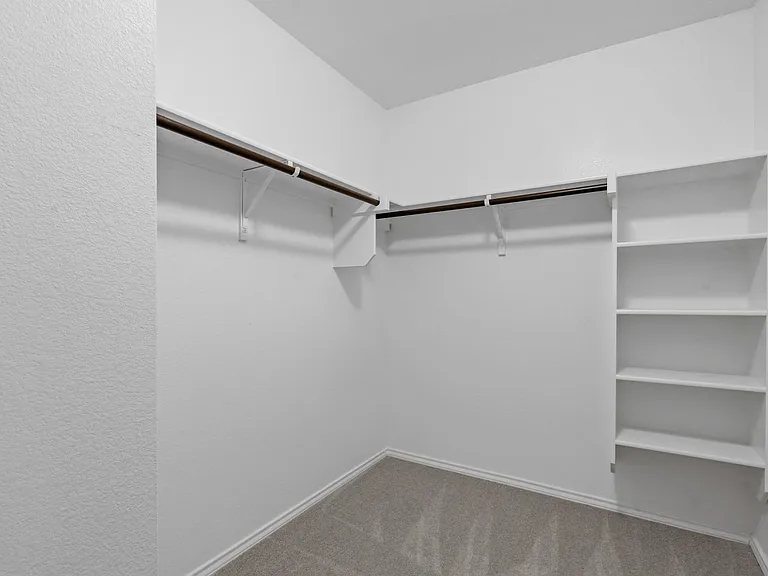 4433 Benham Dr — Photo 10