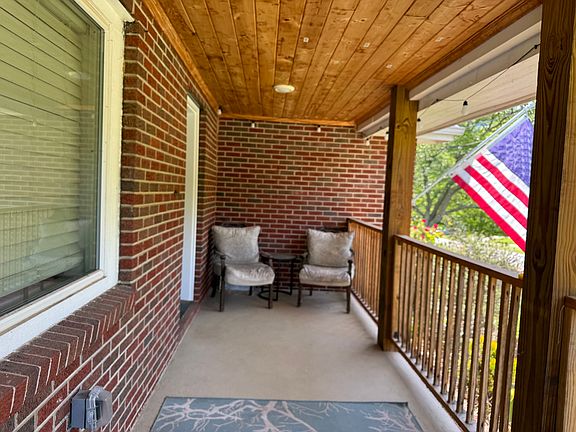 4th image of 434 Reeves Cove Rd