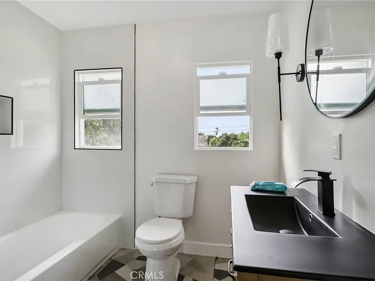 1226 W Vernon Ave #1226 — Photo 14