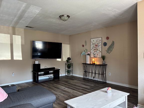 5th image of 433 Lake Highland Dr