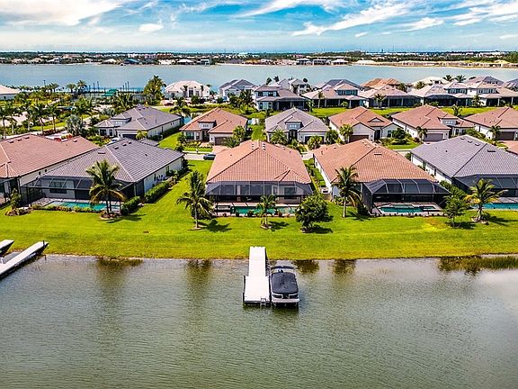 5th image of 11131 Canal Grande Dr