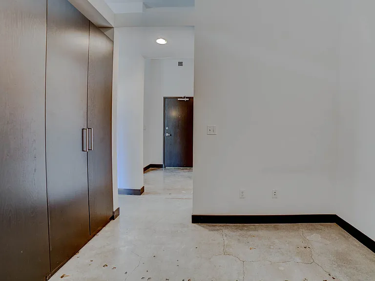 Vandever Lofts — Photo 15