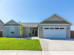 927 SW Coyote Dr, Hermiston, OR 97838
