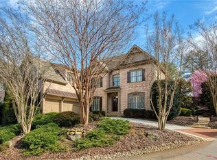 1011 Mount Vernon Estates Dr, Dunwoody, GA 30338
