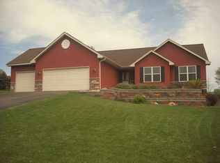1561 Amsterdam St, Baldwin, WI 54002