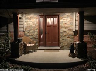 464 Welch Rd, Northville, MI 48167