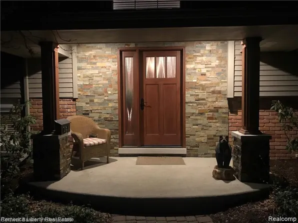 464 Welch Rd, Northville, MI 48167